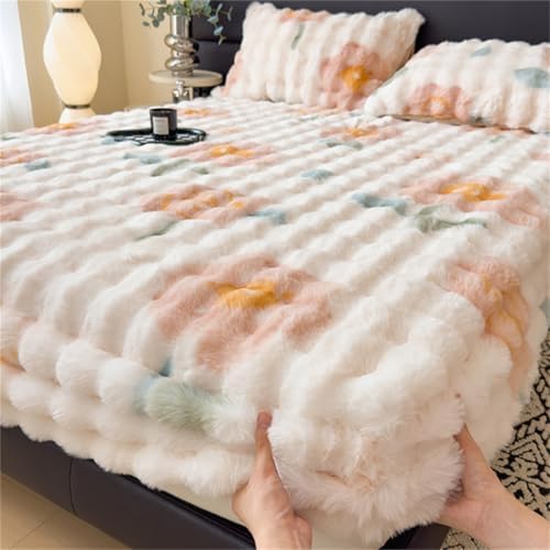 Milk Velvet Fitted Sheet with Faux Rabbit Fur Design