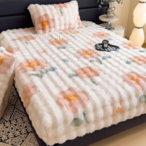 Milk Velvet Fitted Sheet with Faux Rabbit Fur Design